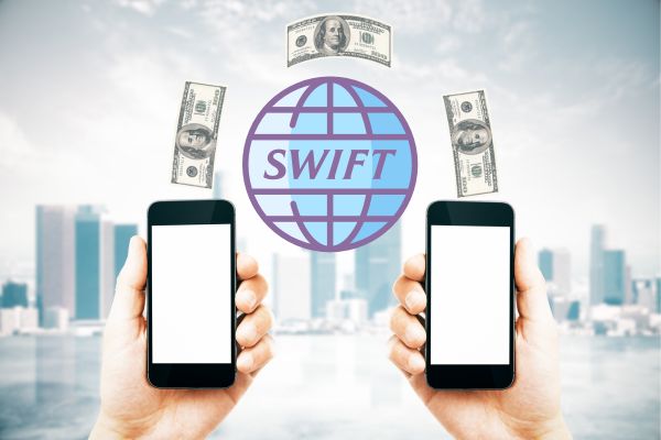Các ngân hàng quốc tế thường sử dụng SWIFT để giao dịch tiền